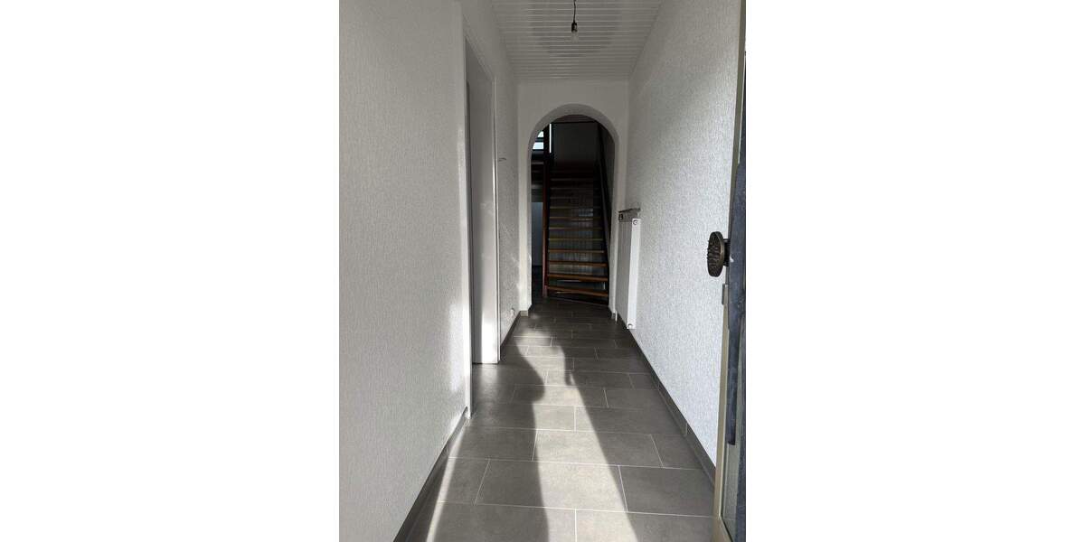 Reihenmittelhaus Frechen Hücheln - 6 Zimmer, 171 m&sup2;, 2.300&euro; | Angebot:24712347