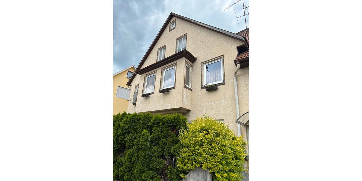 Einfamilienhaus Albstadt Gemarkung Onstmettingen - 5 Zimmer, 180 m&sup2;, 1.600&euro; | Angebot:26526993