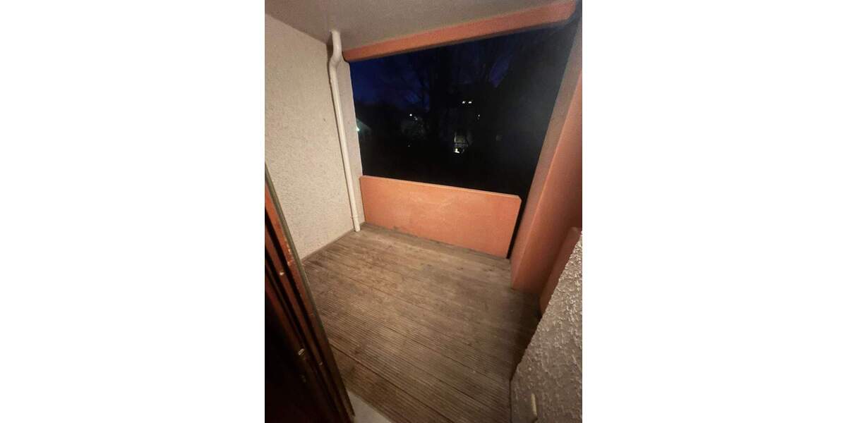 Attraktive neu sanierte 2 ZKB Wohnung mit Einbauküche und Balkon 2 zimmer
