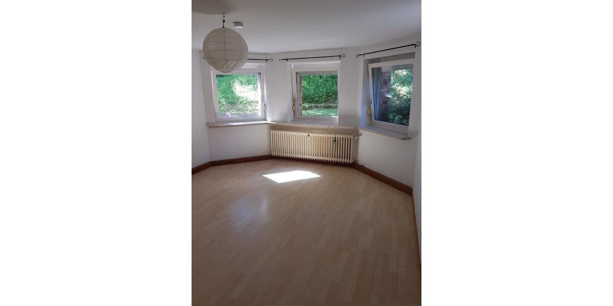 Etagenwohnung Coburg - 2 Zimmer, 70 m&sup2;, 585&euro; | Angebot:26626302