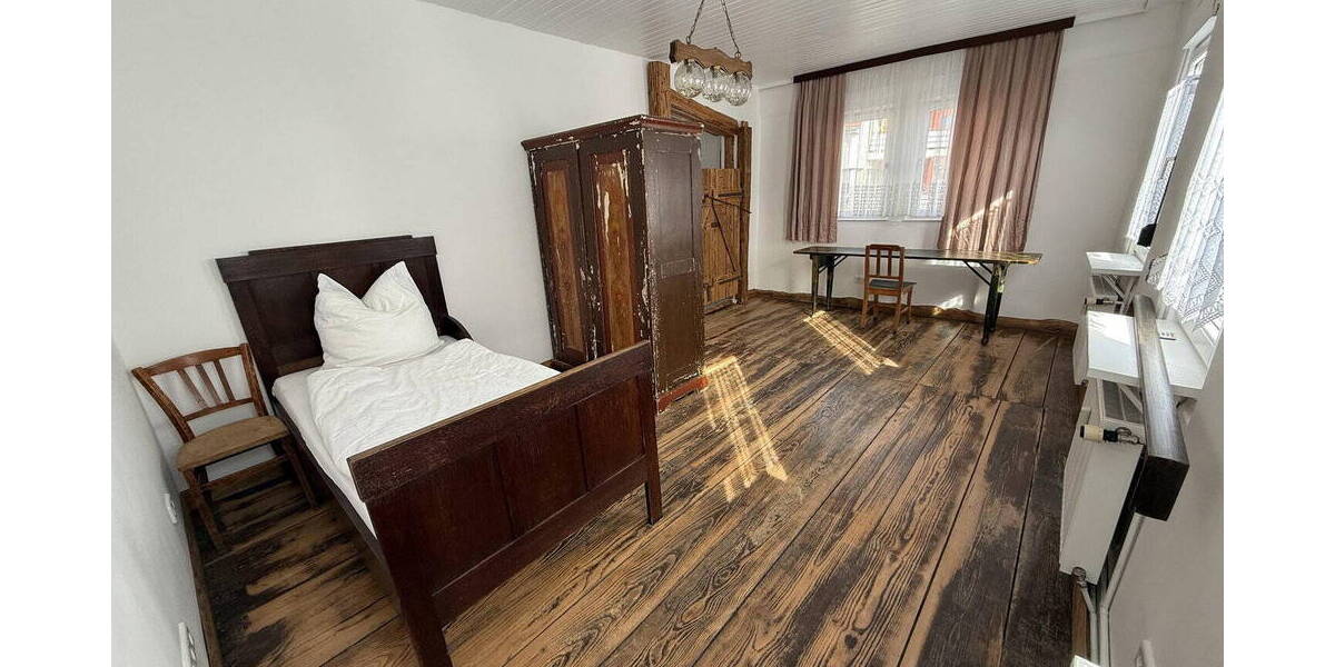 Etagenwohnung Worms-Pfeddersheim Pfeddersheim - 4 Zimmer, 110 m&sup2;, 1.800&euro; | Angebot:26059904