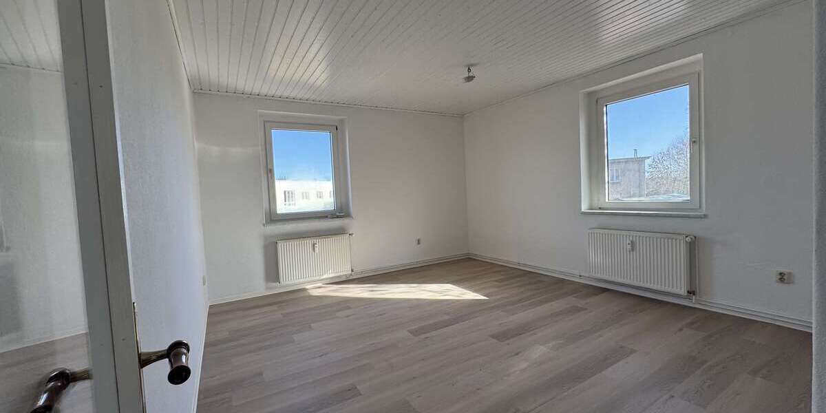 Etagenwohnung Pasewalk - 3 Zimmer, 71 m&sup2;, 564&euro; | Angebot:25143301