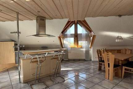 Wohnung Sulzdorf Sternberg - 3 Zimmer, 120 m&sup2;, 770&euro; | Angebot:26162706