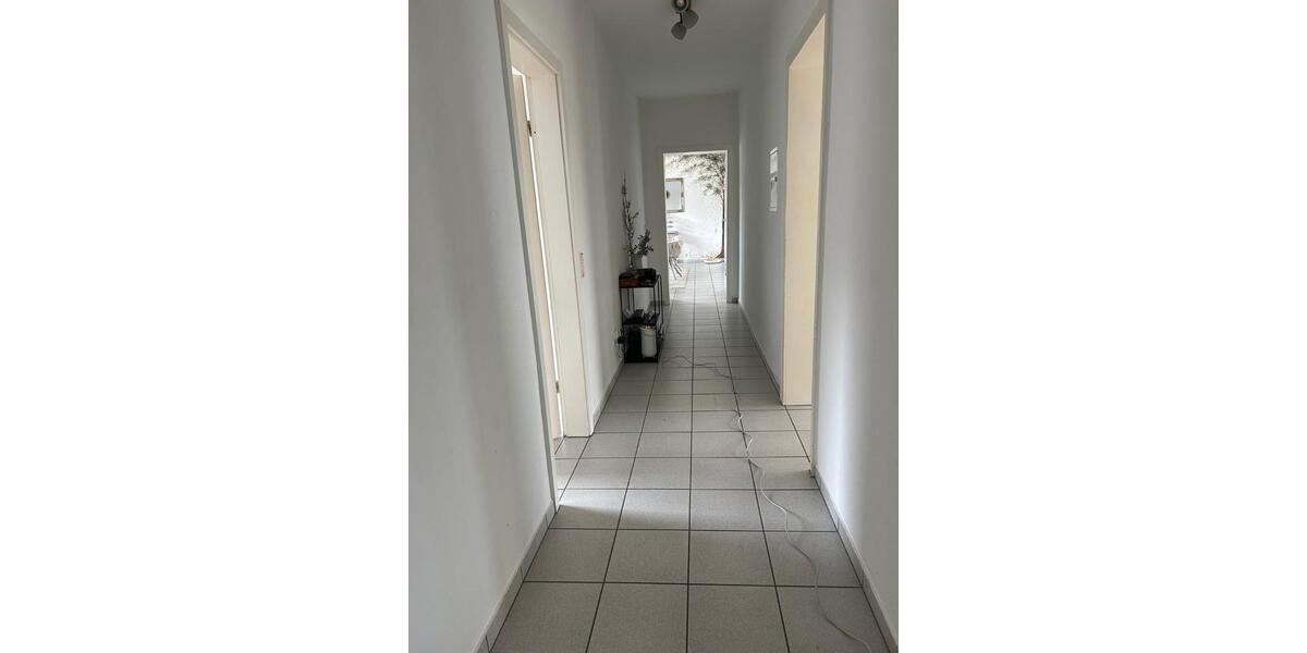Erdgeschoßwohnung Betzdorf - 3 Zimmer, 112 m&sup2;, 875&euro; | Angebot:26656282