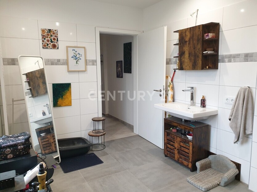 Zuhause mit Weitblick: Ruhe, Natur und Skyline-Panorama 2 zimmer