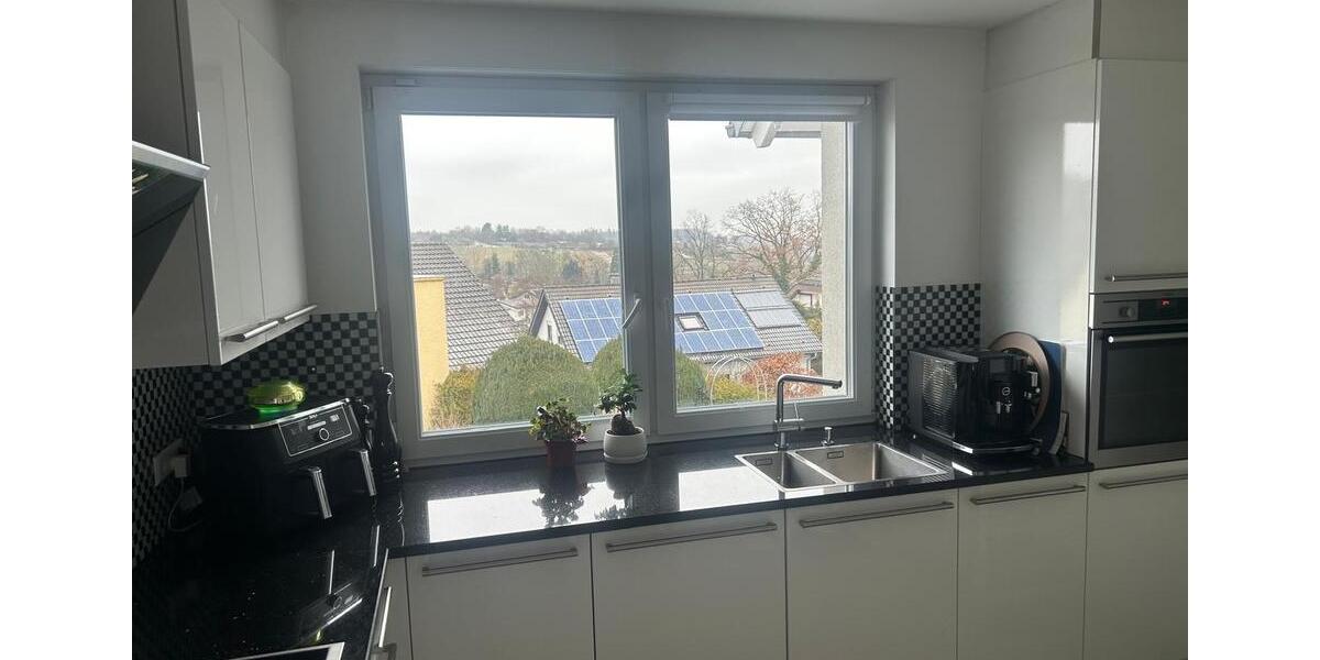 Einfamilienhaus Besigheim - 5.5 Zimmer, 179 m&sup2;, 2.250&euro; | Angebot:25050250