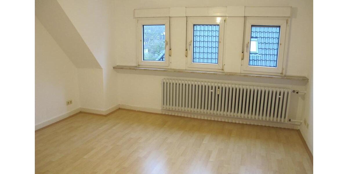Dachgeschoßwohnung Gelsenkirchen - 3.5 Zimmer, 89 m&sup2;, 844&euro; | Angebot:24704179