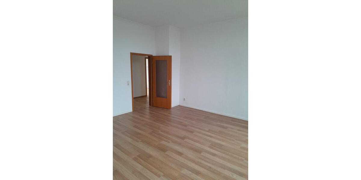 Erdgeschoßwohnung Parchim - 2 Zimmer, 73 m&sup2;, 410&euro; | Angebot:25339381