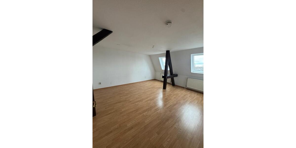 Dachgeschoßwohnung Magdeburg Diesdorf - 2 Zimmer, 60 m&sup2;, 440&euro; | Angebot:26038141