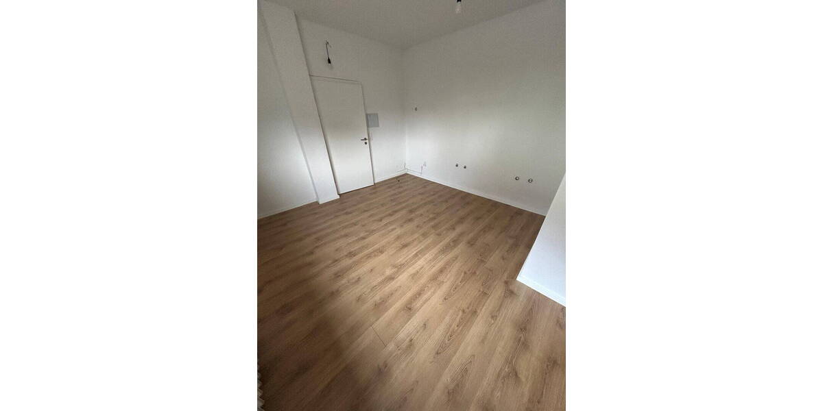 Etagenwohnung Bielefeld Brake - 4 Zimmer, 105 m&sup2;, 850&euro; | Angebot:26164115