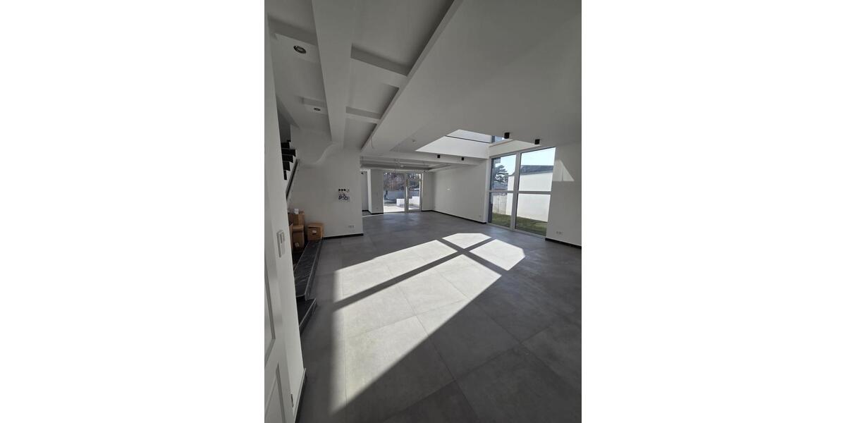 Doppelhaushälfte Halle (Saale) Damaschkestraße - 5 Zimmer, 200 m&sup2;, 2.000&euro; | Angebot:26577877