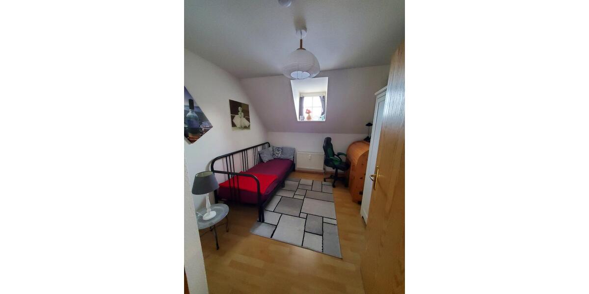 Wohnen auf Zeit Stralsund - 5 Zimmer, 104 m&sup2;, 1.050&euro; | Angebot:25887584