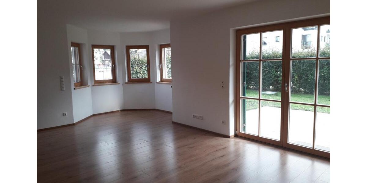 Erdgeschoßwohnung Kochel am See - 5 Zimmer, 200 m&sup2;, 2.100&euro; | Angebot:24380867