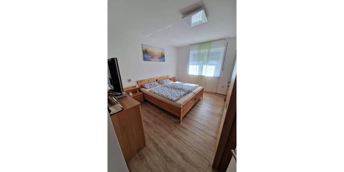 Etagenwohnung Mühlhausen - 3 Zimmer, 92 m&sup2;, 900&euro; | Angebot:26674215