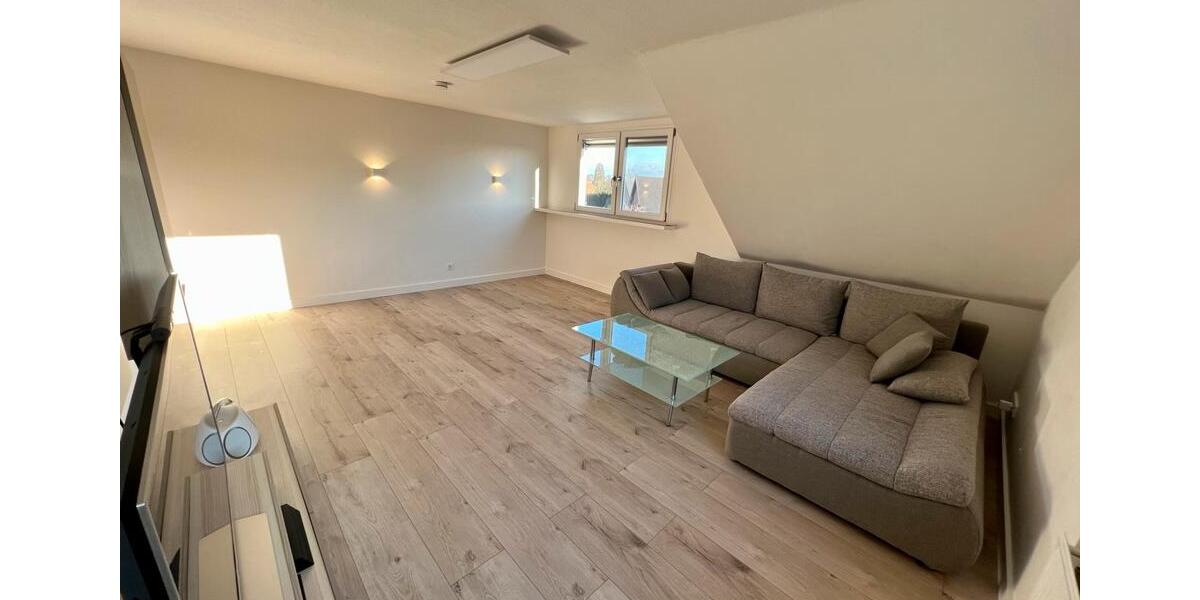 Dachgeschoßwohnung Voerde (Niederrhein) - 3 Zimmer, 78 m&sup2;, 740&euro; | Angebot:26534131