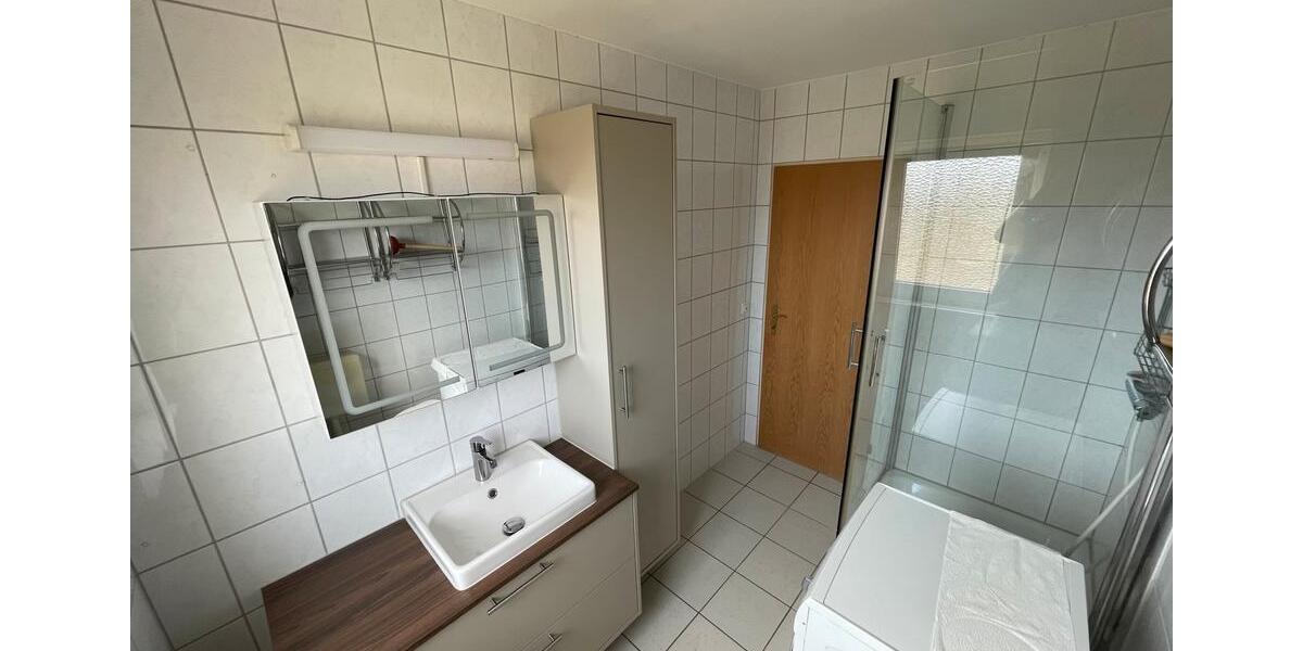 Dachgeschoßwohnung Uelzen - 3 Zimmer, 78 m&sup2;, 900&euro; | Angebot:26021968