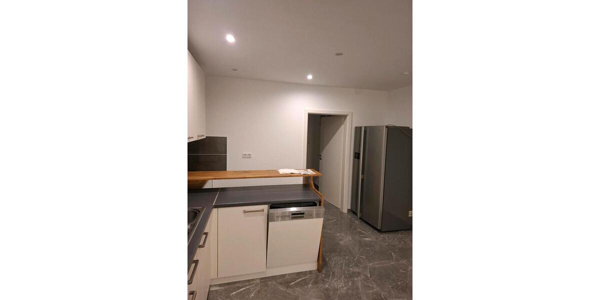 Erdgeschoßwohnung Büdingen - 4 Zimmer, 160 m&sup2;, 1.350&euro; | Angebot:25323832