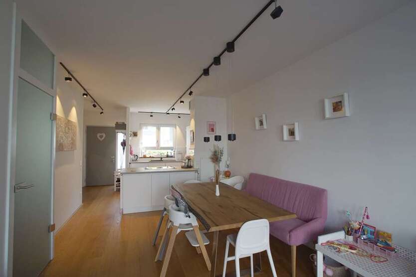 Haus zum Mieten in Friedrichsdorf 2.500 € 137.2 m²