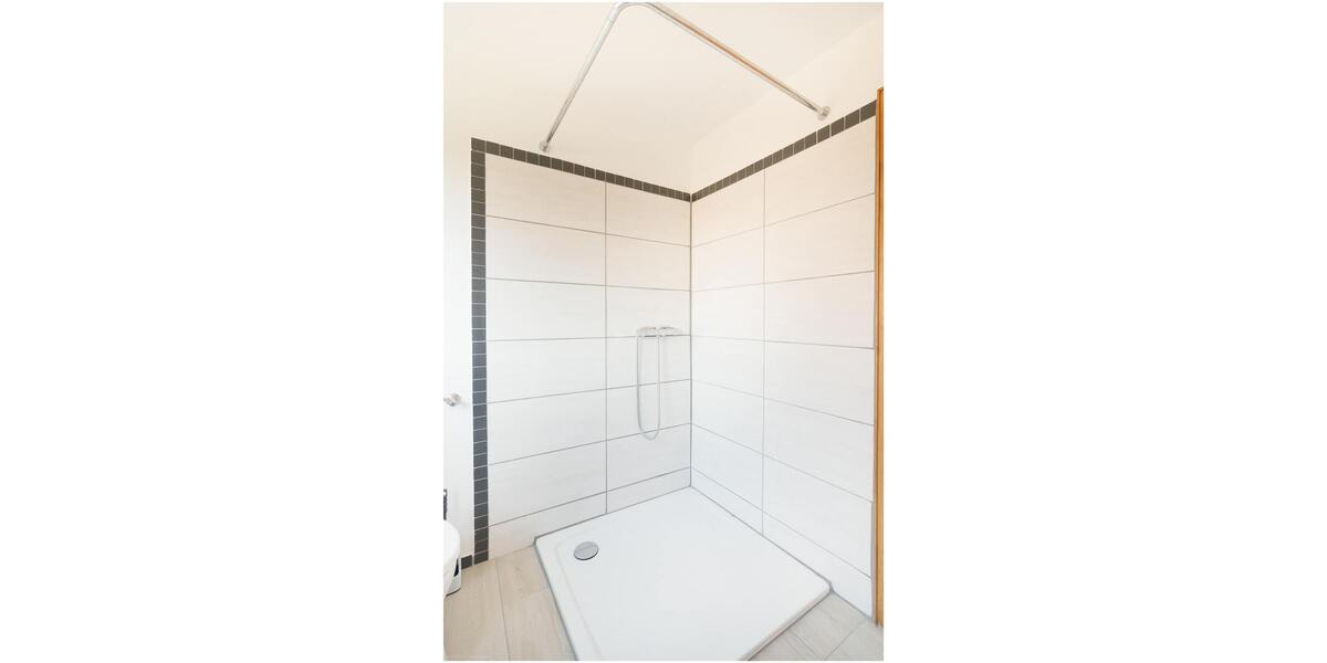 ***Moderne 97 m² Wohnung in Westoverledingen*** ***frisch renoviert*** - Dachgeschoßwohnung Westoverledingen Flachsmeer | Angebot:25407086