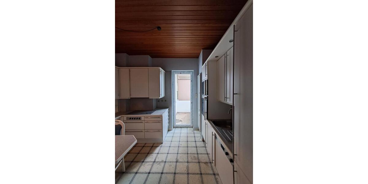 Etagenwohnung Bremerhaven Geestemünde - 4 Zimmer, 124 m&sup2;, 1.000&euro; | Angebot:26533855