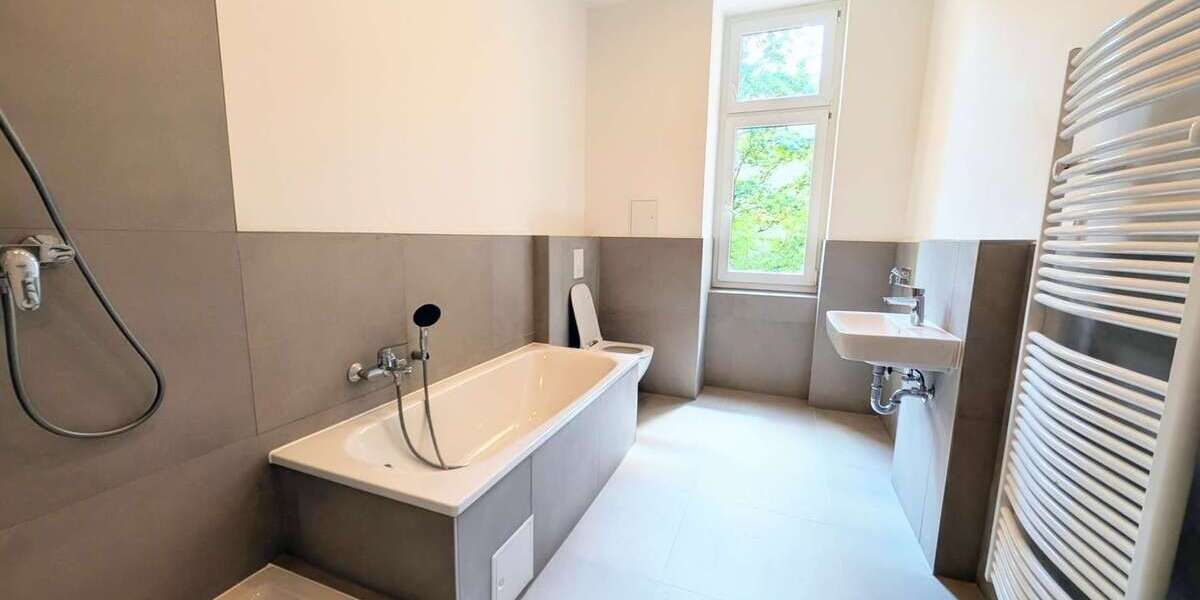 Etagenwohnung Berlin Weißensee - 3 Zimmer, 91 m&sup2;, 1.729&euro; | Angebot:27070768