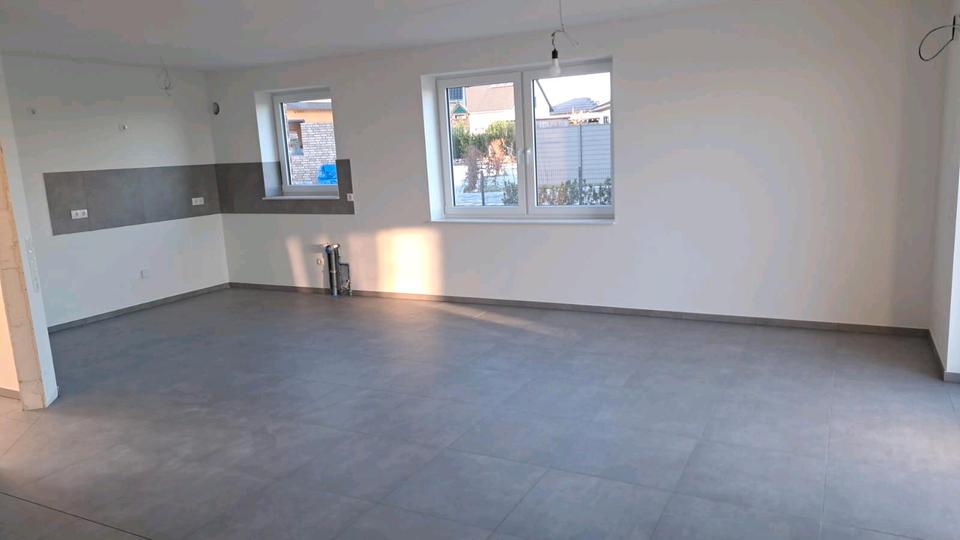 Neubau Erstbezug 7 freie Reihenhäuser an Feldrandlage 4 zimmer