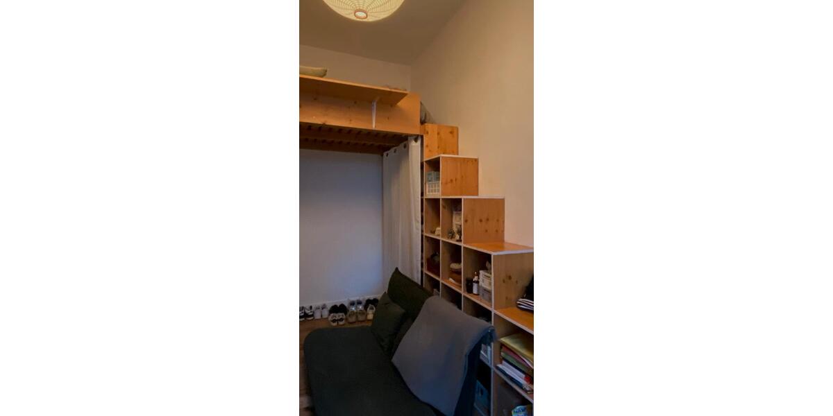 Anfragestopp: Zimmer in 3er WG 1 zimmer