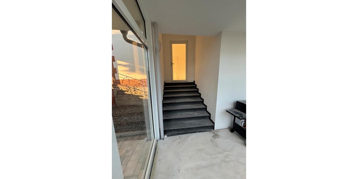 Erdgeschoßwohnung Sinn - 2 Zimmer, 130 m&sup2;, 1.200&euro; | Angebot:26614071