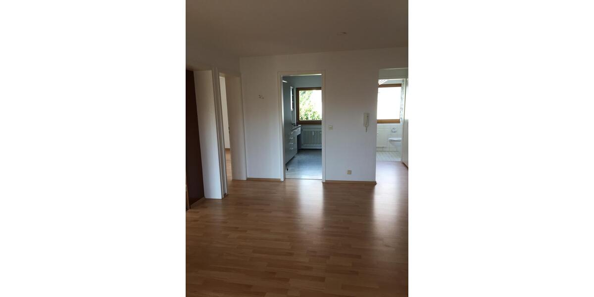 Erdgeschoßwohnung Überlingen - 3.5 Zimmer, 92 m&sup2;, 1.120&euro; | Angebot:24849092