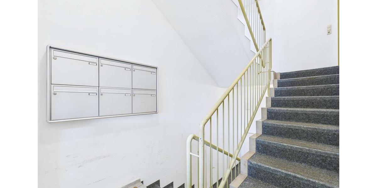 Modernisierte & ruhige 1-Raum-Wohnung mit Balkon in Lengenfeld 1 zimmer