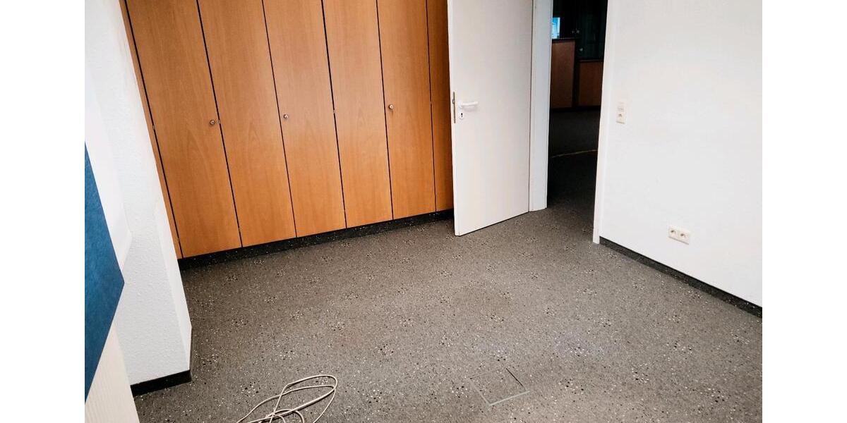 Gewerbeobjekt Metzingen - 1.300&euro; | Angebot:26543990
