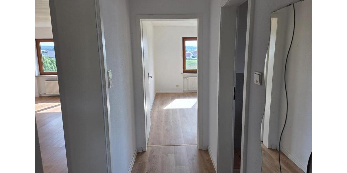 Schöne, helle 3-Zi. mit Terrasse + 2 Stellplätzen in Wiesenfeld 3 zimmer