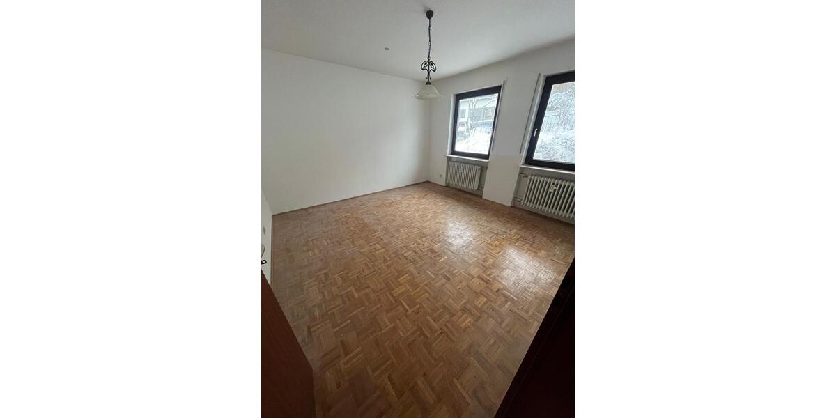 Erdgeschoßwohnung Bad Mergentheim - 4 Zimmer, 115 m&sup2;, 1.150&euro; | Angebot:24743984