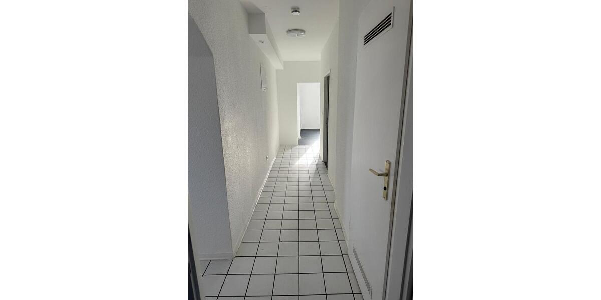 Erdgeschoßwohnung Hanau Groß-Steinheim - 3 Zimmer, 73 m&sup2;, 1.100&euro; | Angebot:24781057