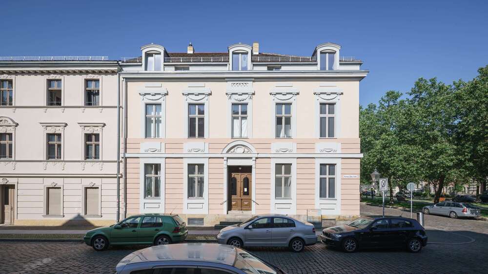 Etagenwohnung Potsdam Berliner Vorstadt - 4 Zimmer, 96 m&sup2;, 2.400&euro; | Angebot:25626502