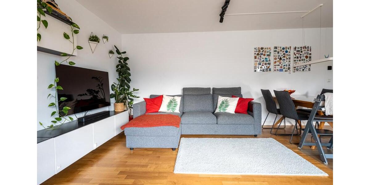 Dachgeschoßwohnung Berlin Lichtenberg - 3.5 Zimmer, 108 m&sup2;, 2.000&euro; | Angebot:26699559