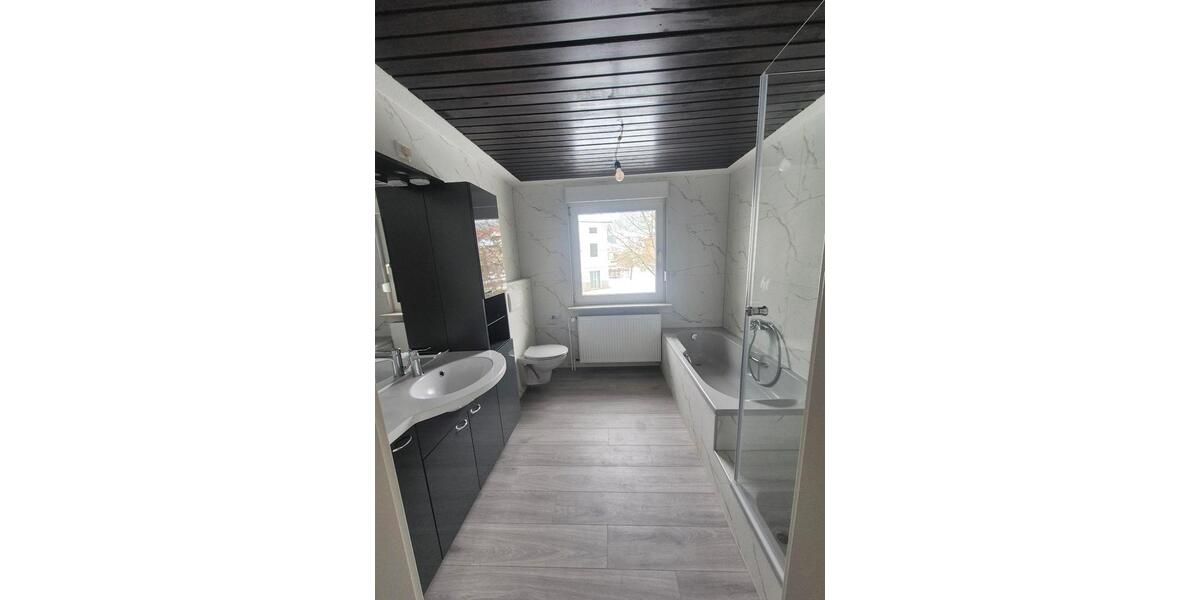 Etagenwohnung Alheim - 4 Zimmer, 95 m&sup2;, 725&euro; | Angebot:26235617