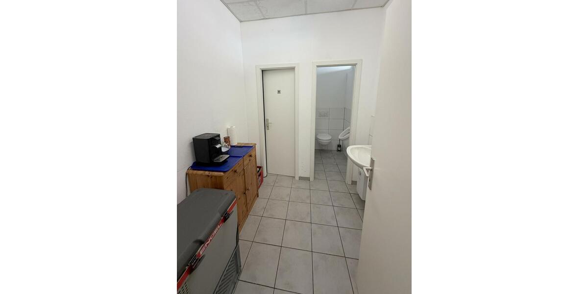 Gewerbeobjekt Ludwigshafen am Rhein Mundenheim - 460&euro; | Angebot:25265059