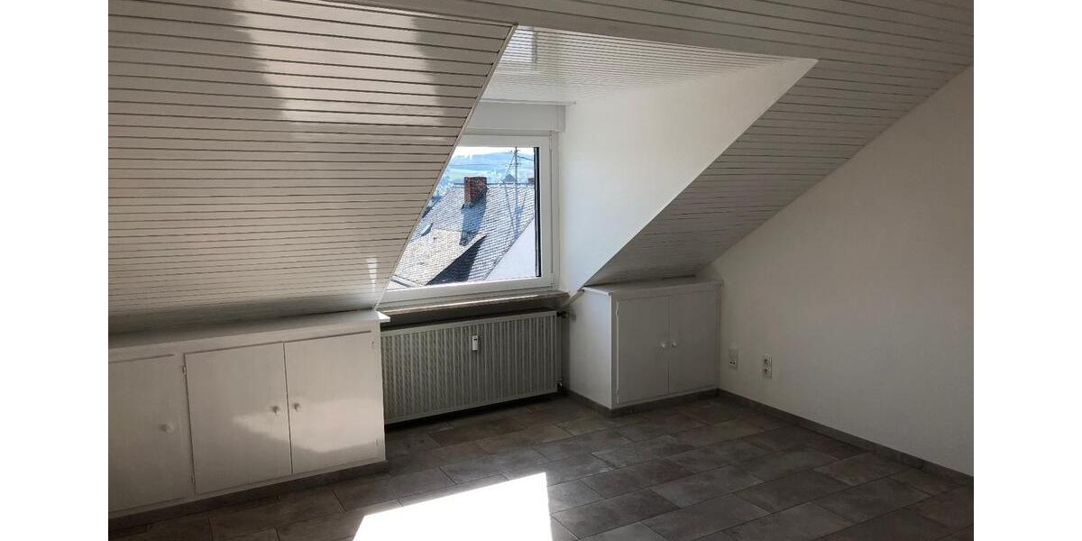 Dachgeschoßwohnung Mayen - 3 Zimmer, 80 m&sup2;, 660&euro; | Angebot:26697690