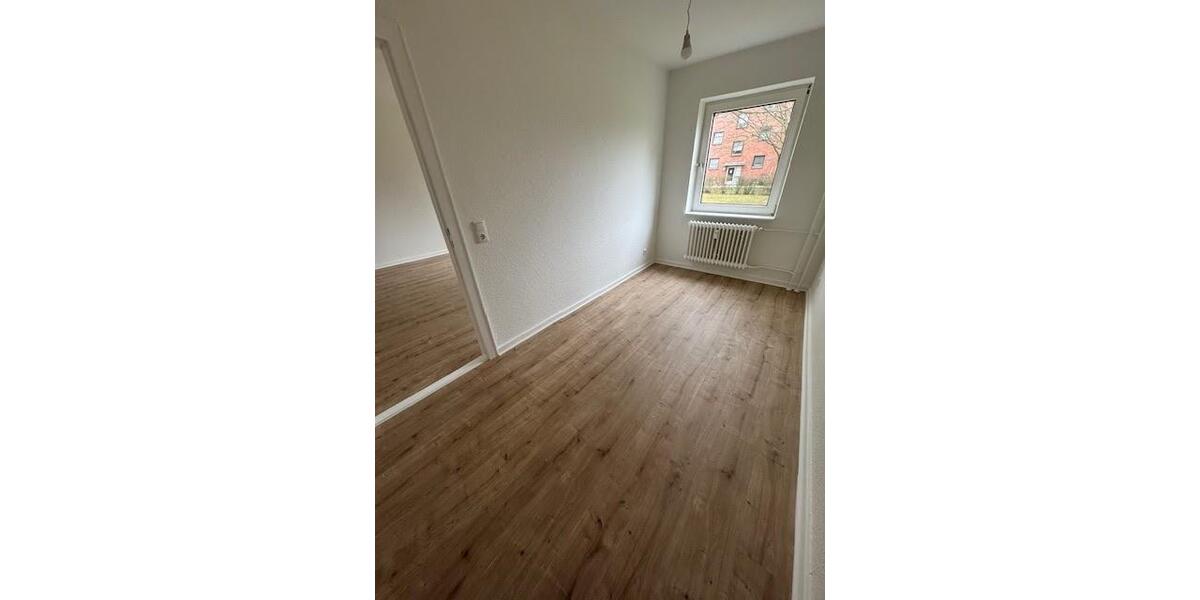 Erdgeschoßwohnung Rendsburg - 3 Zimmer, 63 m&sup2;, 476&euro; | Angebot:25812441