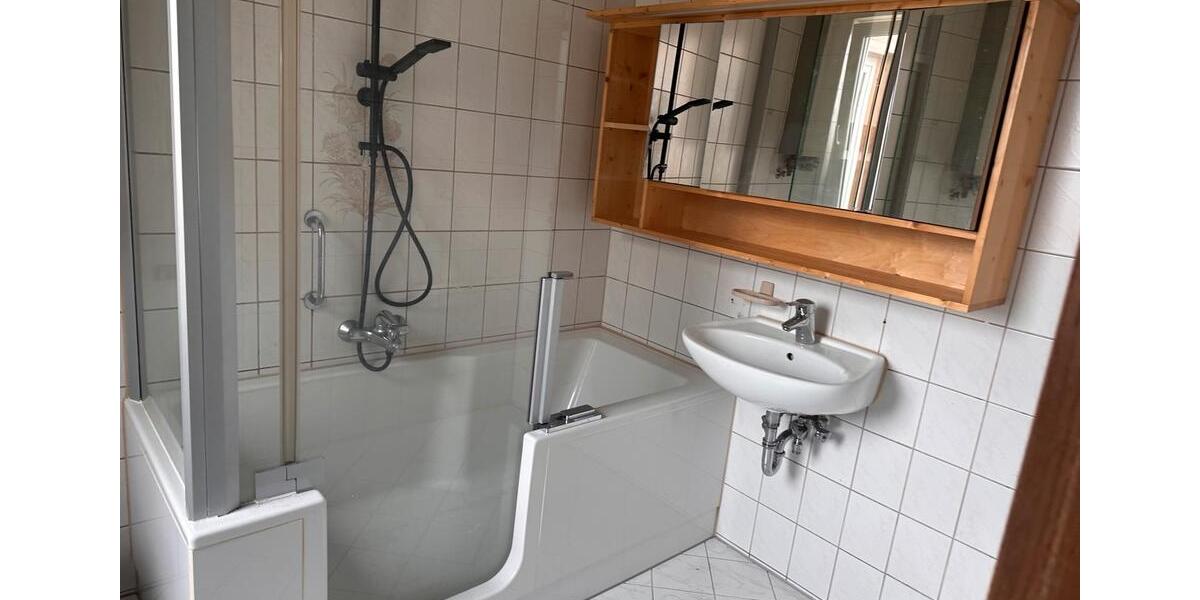 Etagenwohnung Auma-Weidatal Weidatal - 3 Zimmer, 90 m&sup2;, 710&euro; | Angebot:26484591