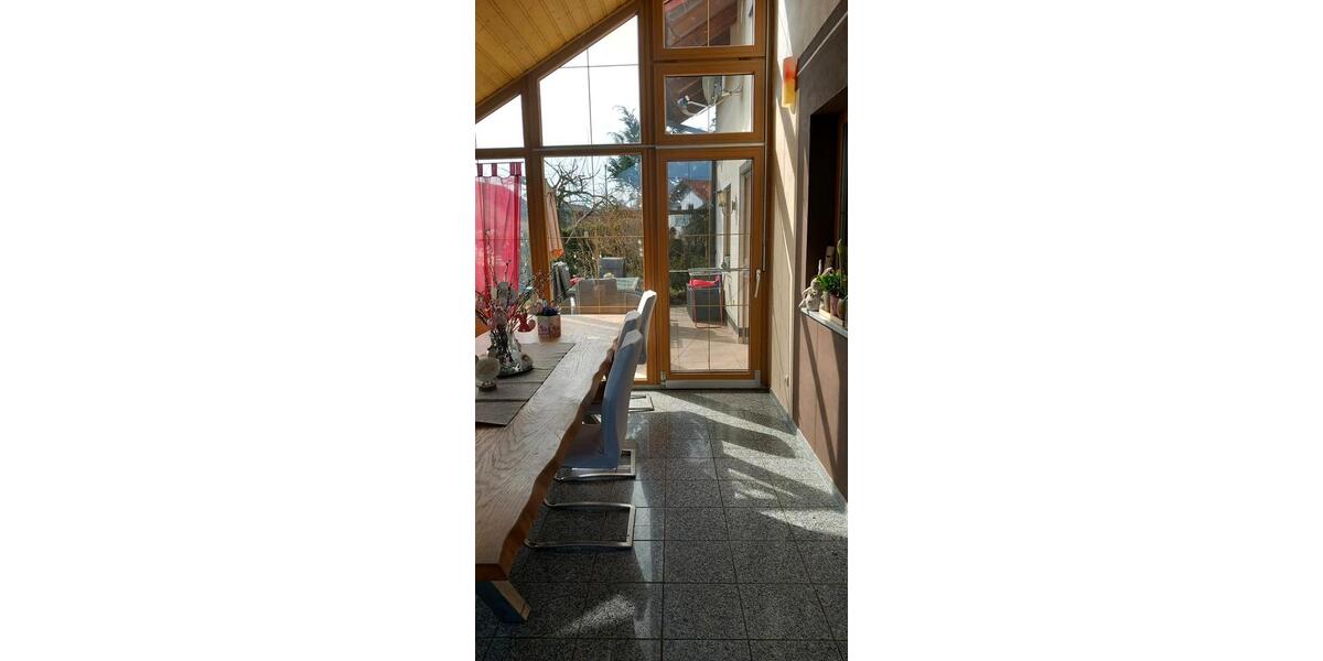 Einfamilienhaus Ortenburg - 10 Zimmer, 196 m&sup2;, 1.500&euro; | Angebot:25654867