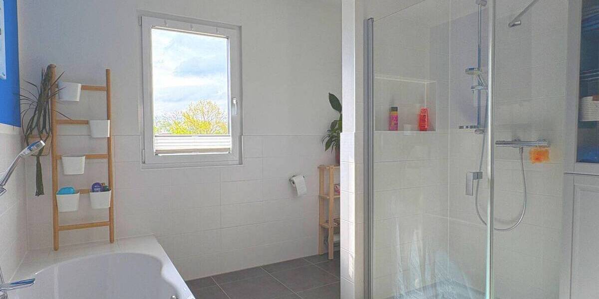 Einfamilienhaus Hemmingen - 8 Zimmer, 246 m&sup2;, 2.700&euro; | Angebot:26557187