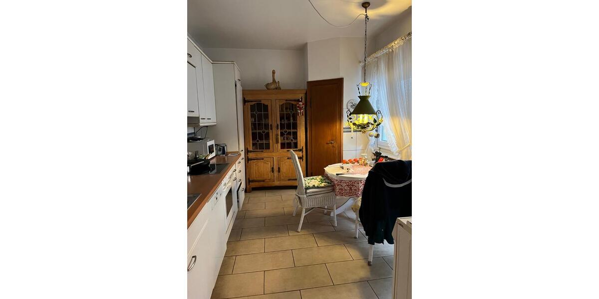 Erdgeschoßwohnung Bonn Lannesdorf - 3 Zimmer, 160 m&sup2;, 1.850&euro; | Angebot:24701227