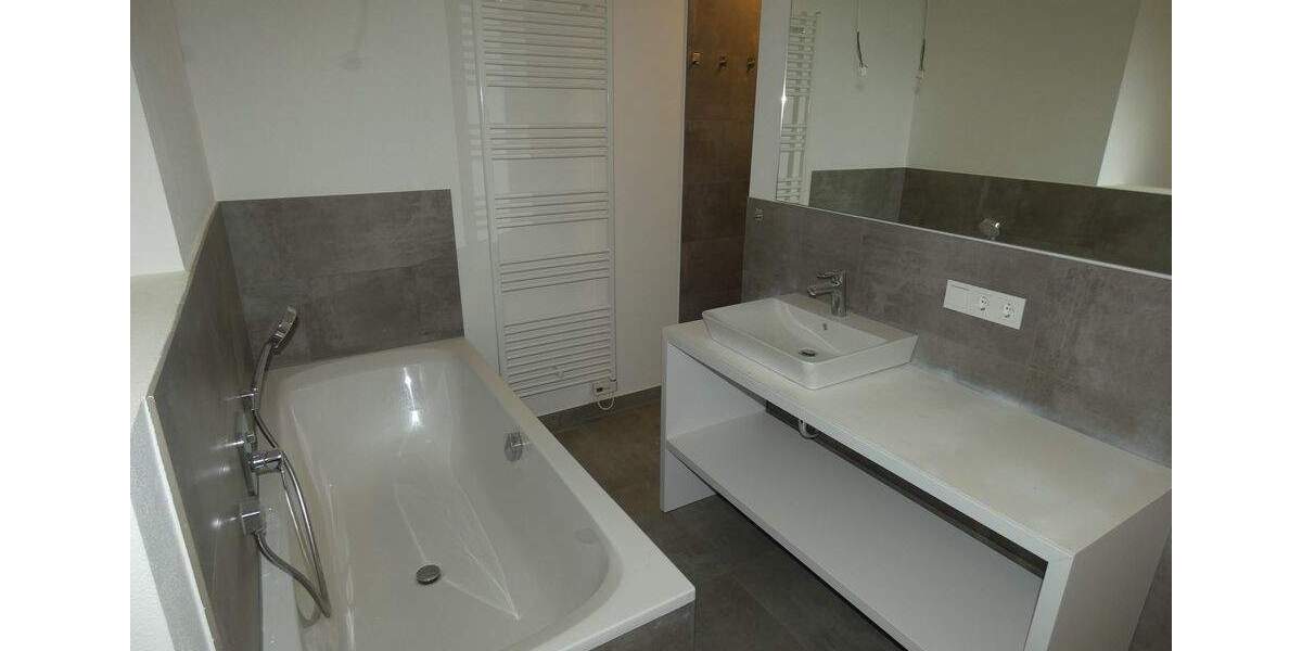 Etagenwohnung Dinkelsbühl - 2 Zimmer, 90 m&sup2;, 855&euro; | Angebot:23965119