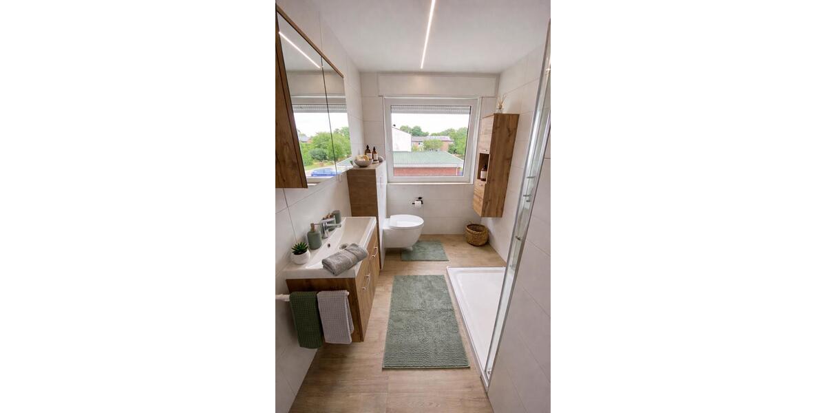 Wohnen auf Zeit Lingen (Ems) Damaschke - 4 Zimmer, 78 m&sup2;, 330&euro; | Angebot:26698137