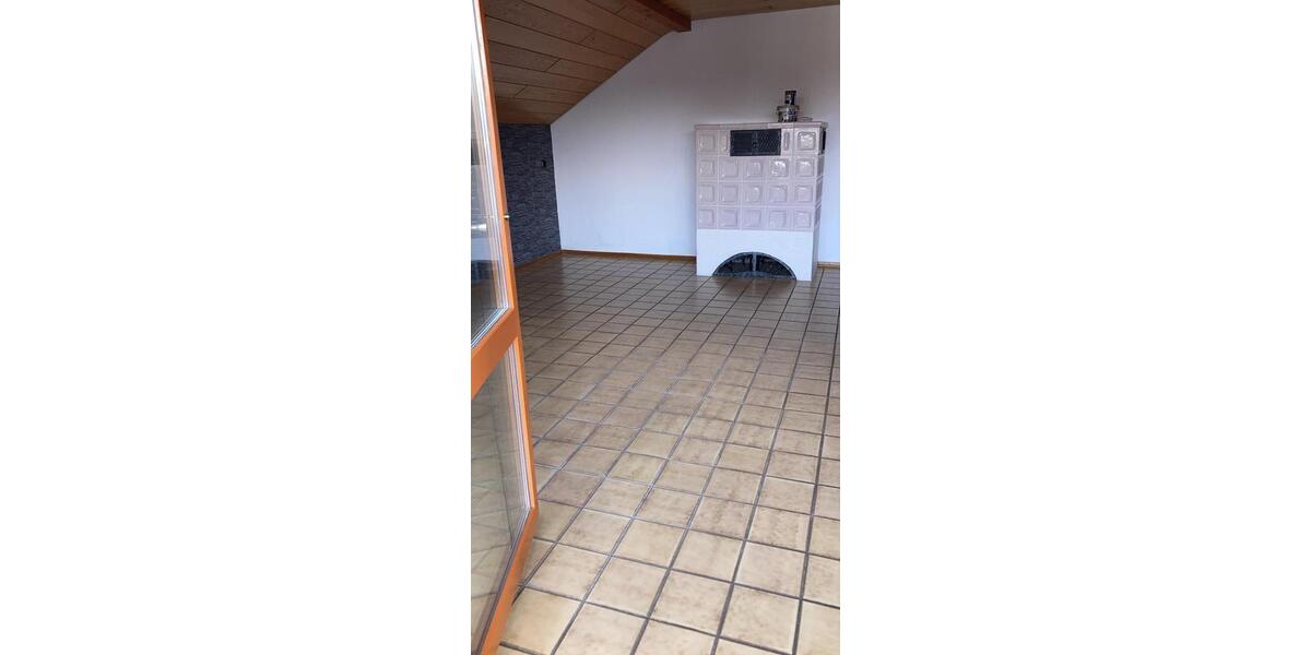 Dachgeschoßwohnung Weichering - 2 Zimmer, 85 m&sup2;, 985&euro; | Angebot:24570006