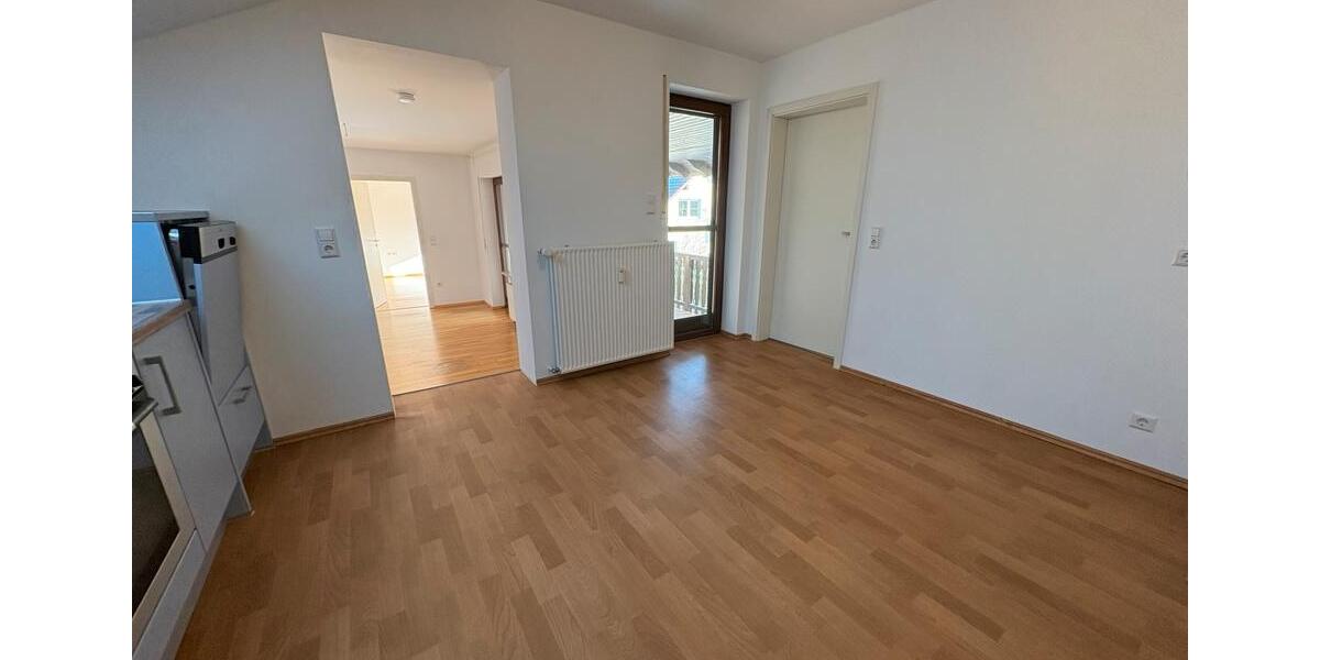 Dachgeschoßwohnung Gundelfingen an der Donau - 3 Zimmer, 100 m&sup2;, 1.150&euro; | Angebot:24414115