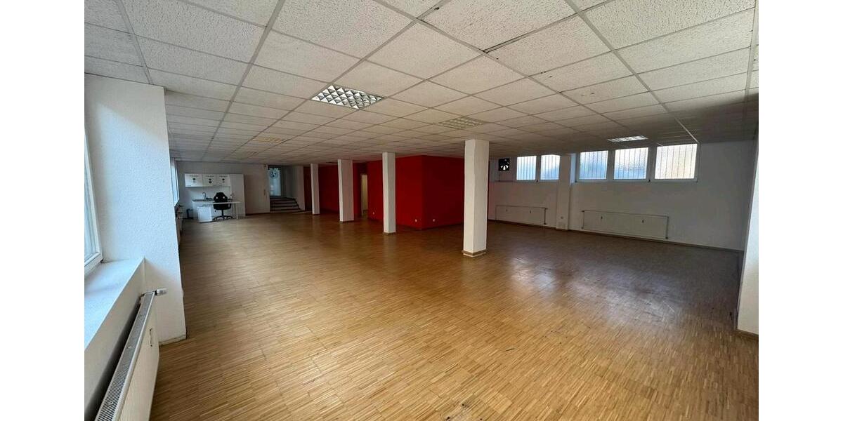 Gewerbeobjekt Villingen-Schwenningen Schwenningen - 1.560&euro; | Angebot:26104894
