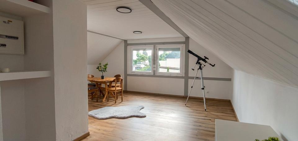 Dachgeschoßwohnung Laubach - 2 Zimmer, 47 m&sup2;, 650&euro; | Angebot:26603095